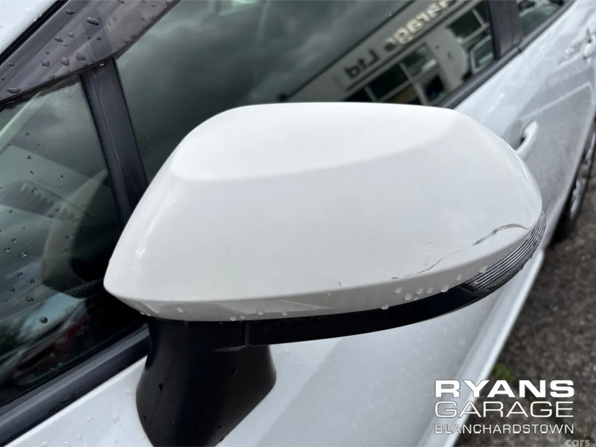 Toyota Corolla Saloon, Petrol Hybrid, 2021, White