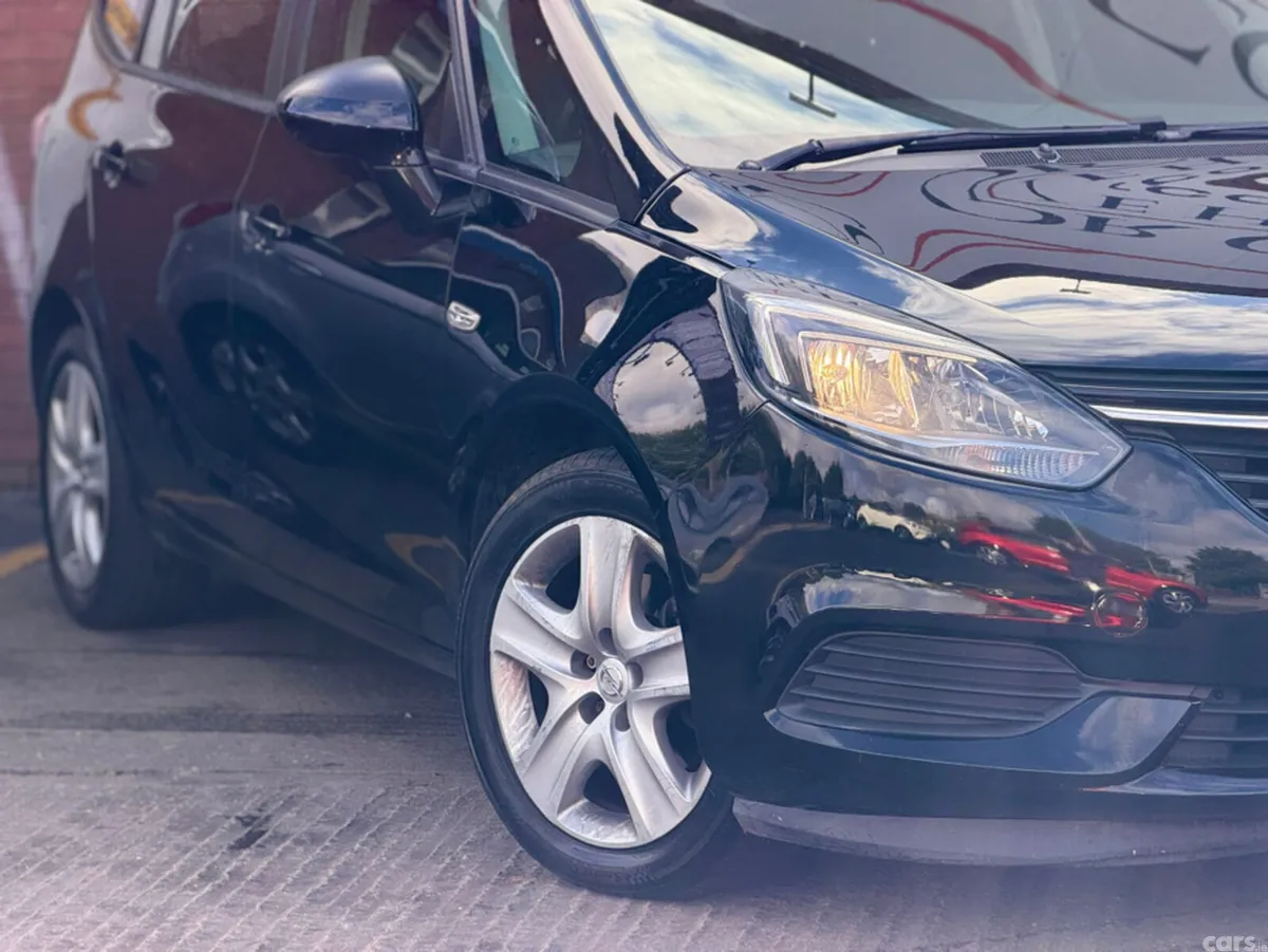 Opel Zafira MPV, Diesel, 2018, Black