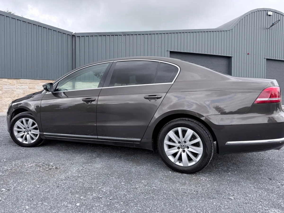 Volkswagen Passat Saloon, Diesel, 2014, Brown