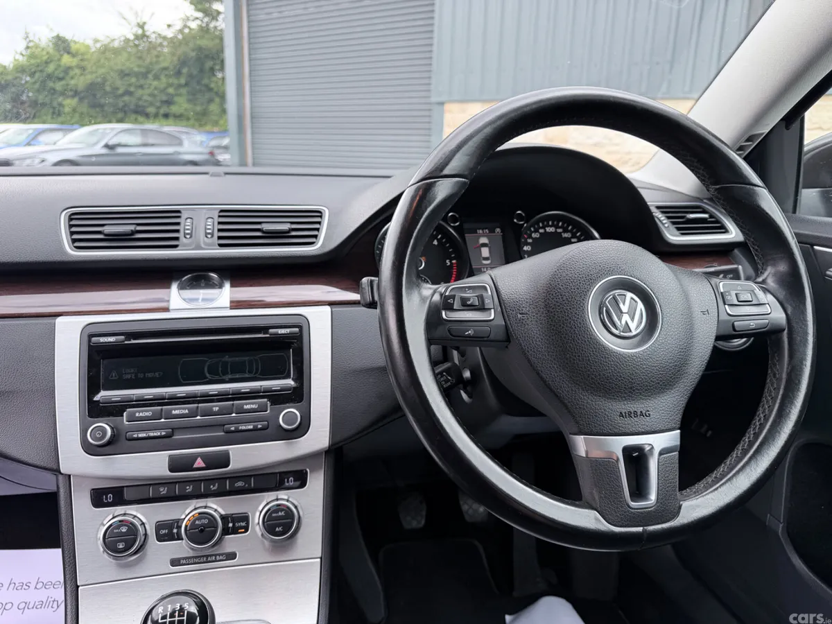 Volkswagen Passat Saloon, Diesel, 2014, Brown