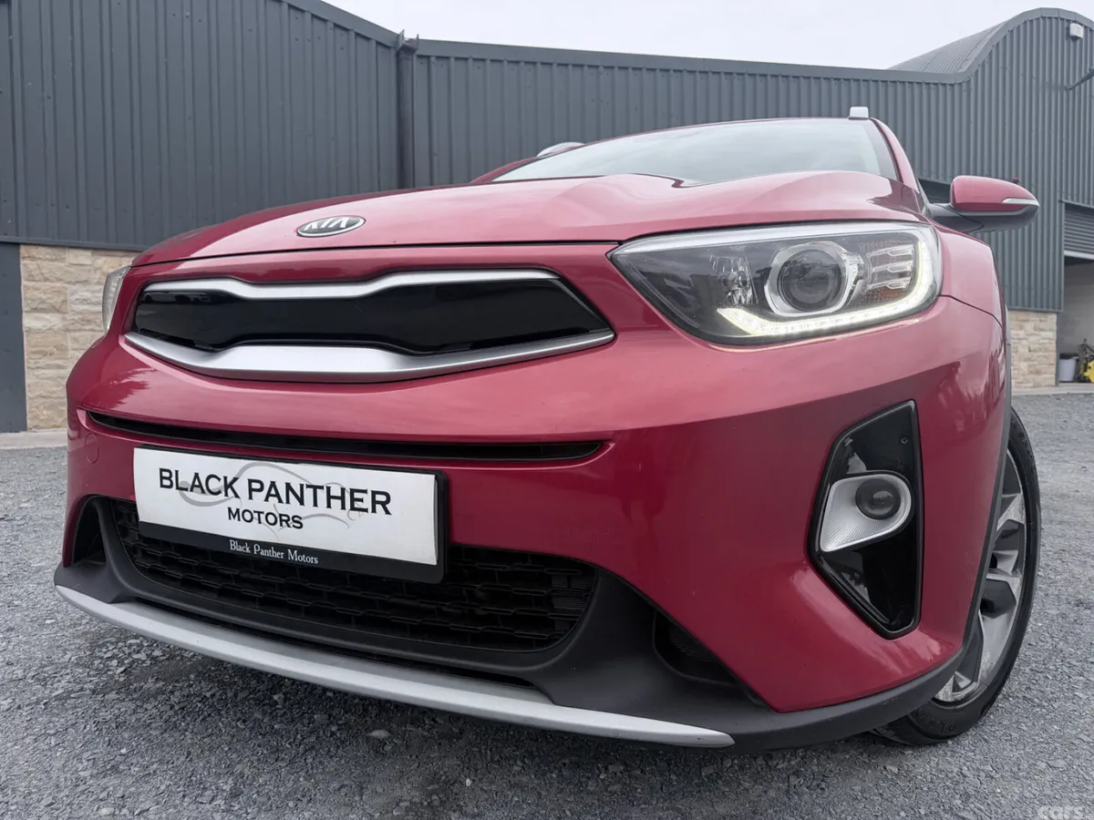 Kia Stonic Estate/Jeep, Diesel, 2019, Red
