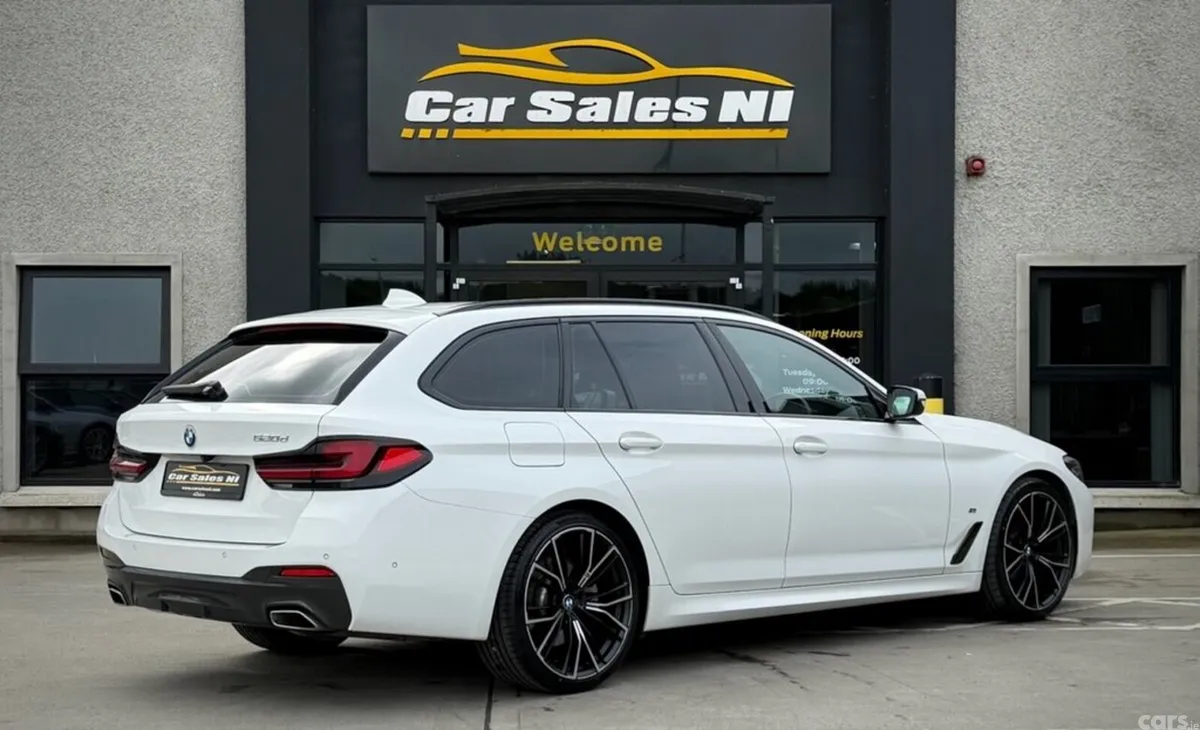 BMW 5-Series Estate, Diesel Hybrid, 2022, White
