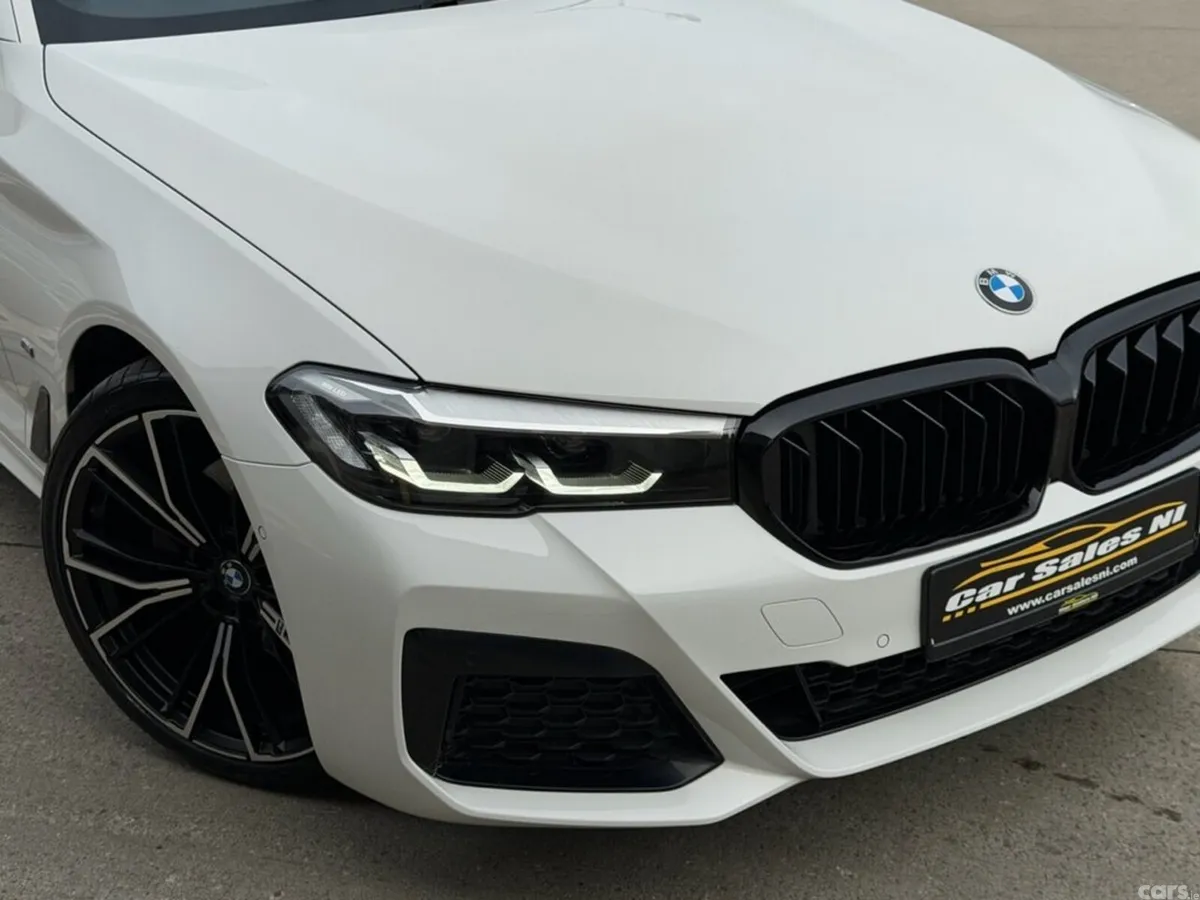 BMW 5-Series Estate, Diesel Hybrid, 2022, White