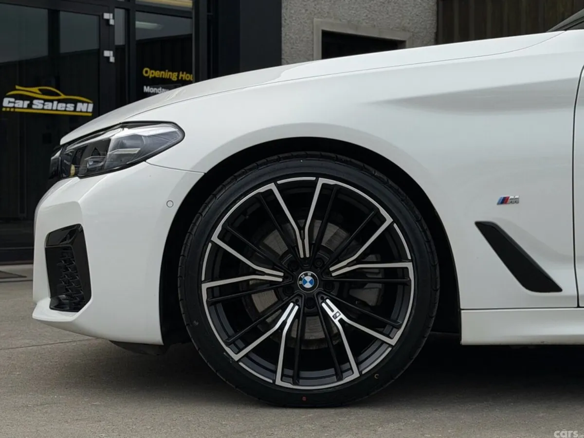 BMW 5-Series Estate, Diesel Hybrid, 2022, White