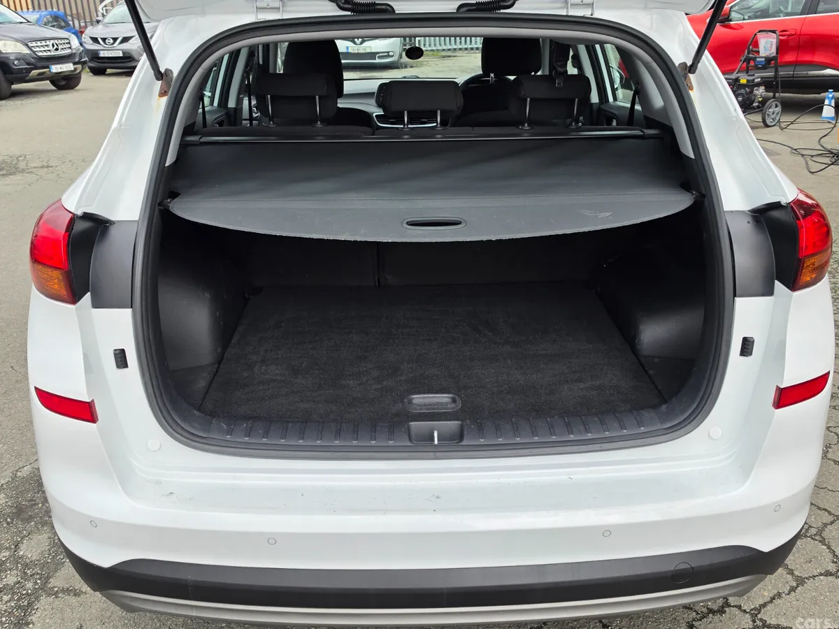 Hyundai Tucson SUV, Diesel, 2019, White