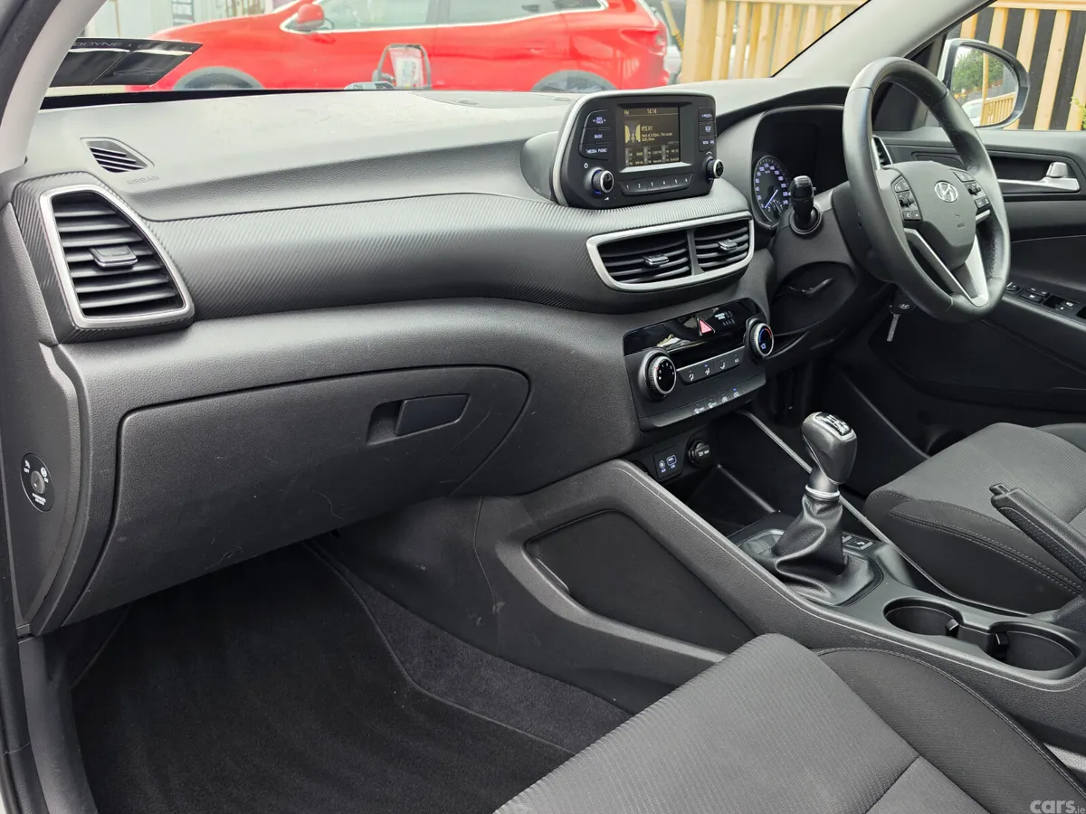 Hyundai Tucson SUV, Diesel, 2019, White