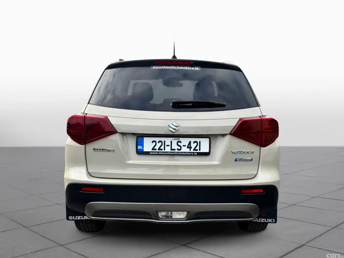 Suzuki Vitara SUV, Petrol, 2022, White