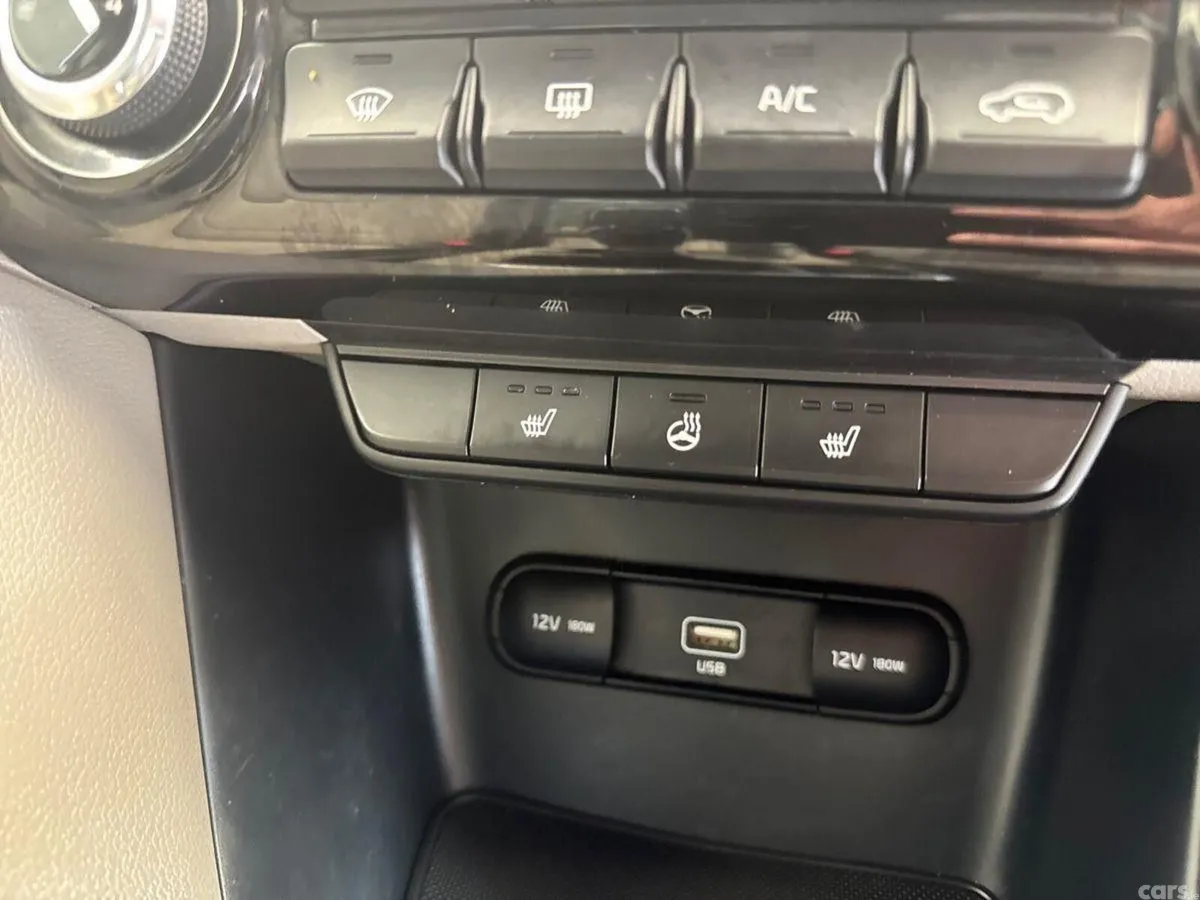 Kia Sportage SUV, Diesel Hybrid, 2021, Blue