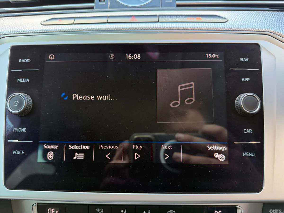 Volkswagen Passat Saloon, Diesel, 2019, Grey