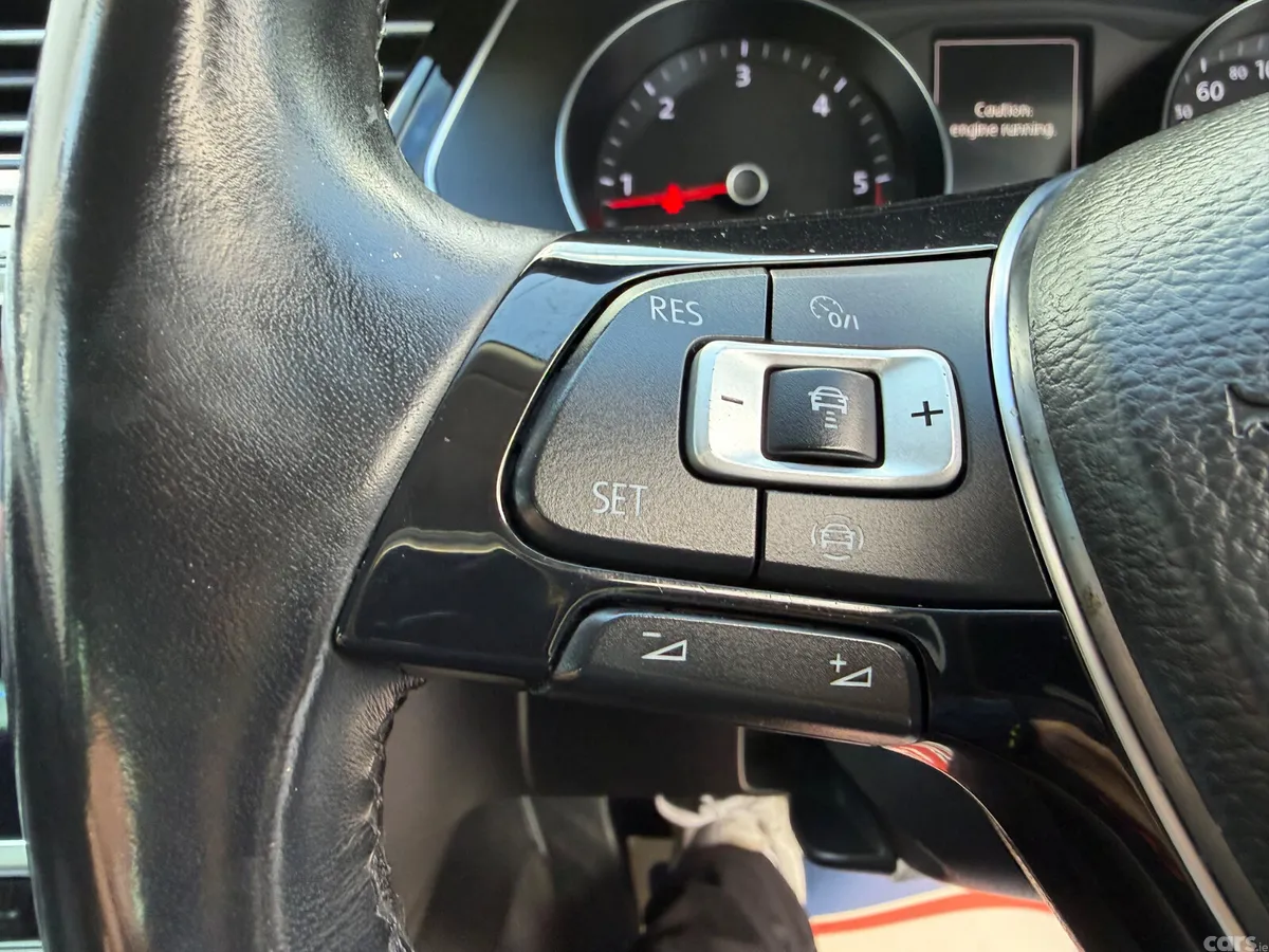 Volkswagen Passat Saloon, Diesel, 2019, Grey