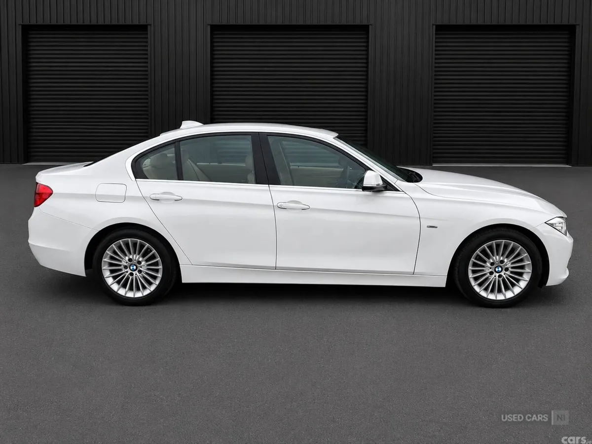 BMW 3-Series , Petrol, 2013, White
