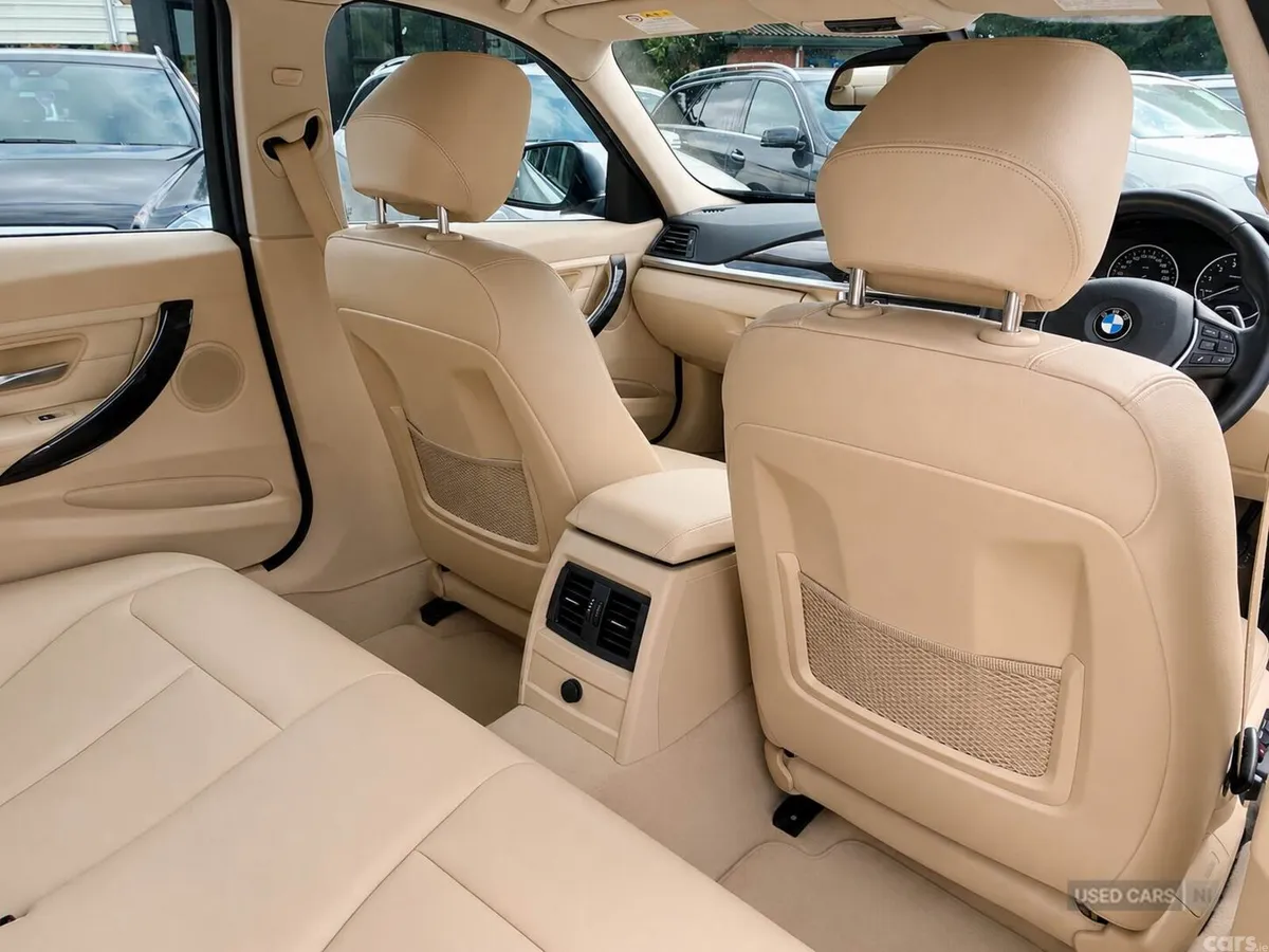 BMW 3-Series , Petrol, 2013, White