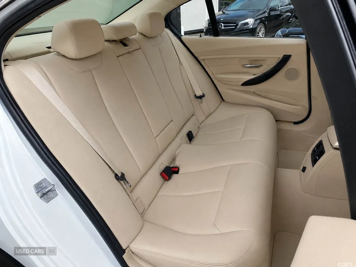 BMW 3-Series , Petrol, 2013, White