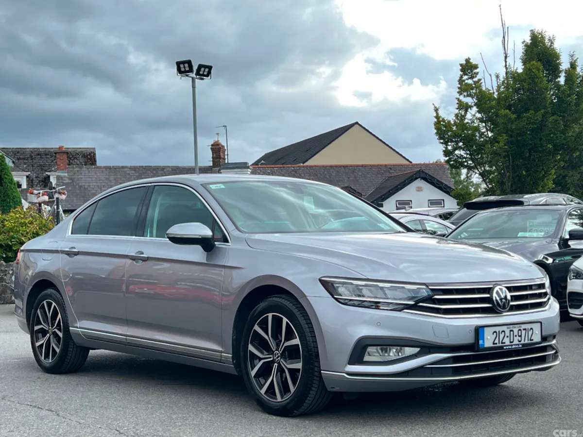 Volkswagen Passat Saloon, Diesel, 2021, Grey