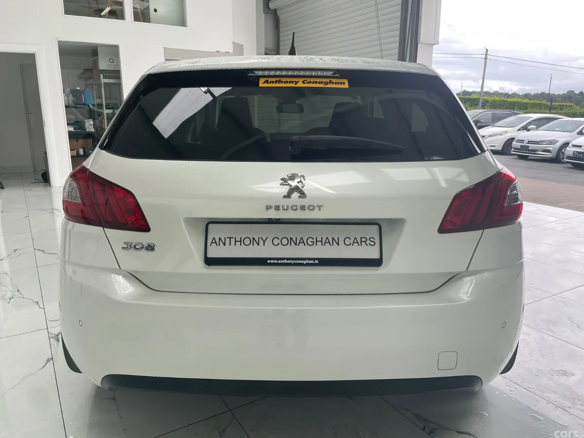 Peugeot 308 Hatchback, Diesel, 2021, White