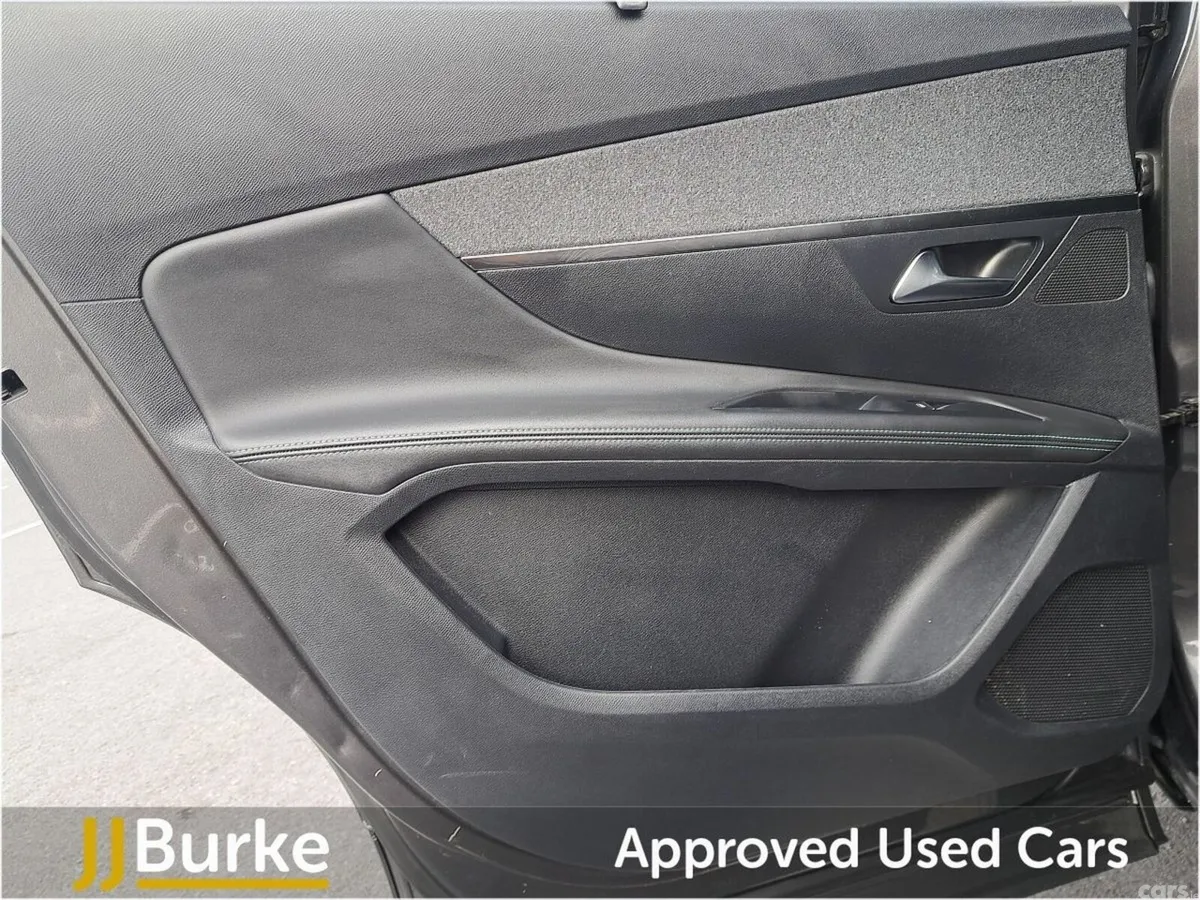 Peugeot 5008 SUV, Diesel, 2024, Grey