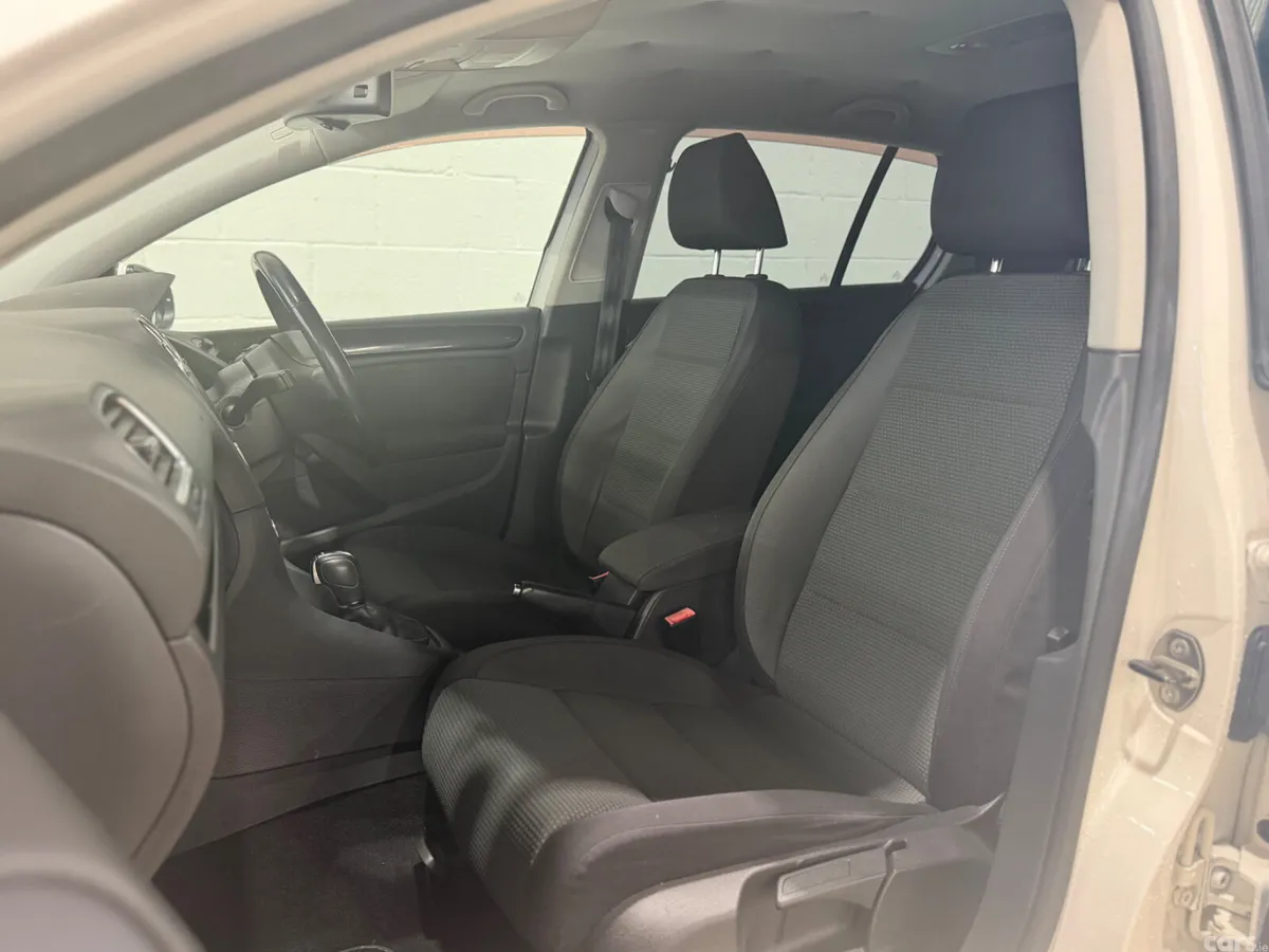 Volkswagen Golf Hatchback, Petrol, 2012, White