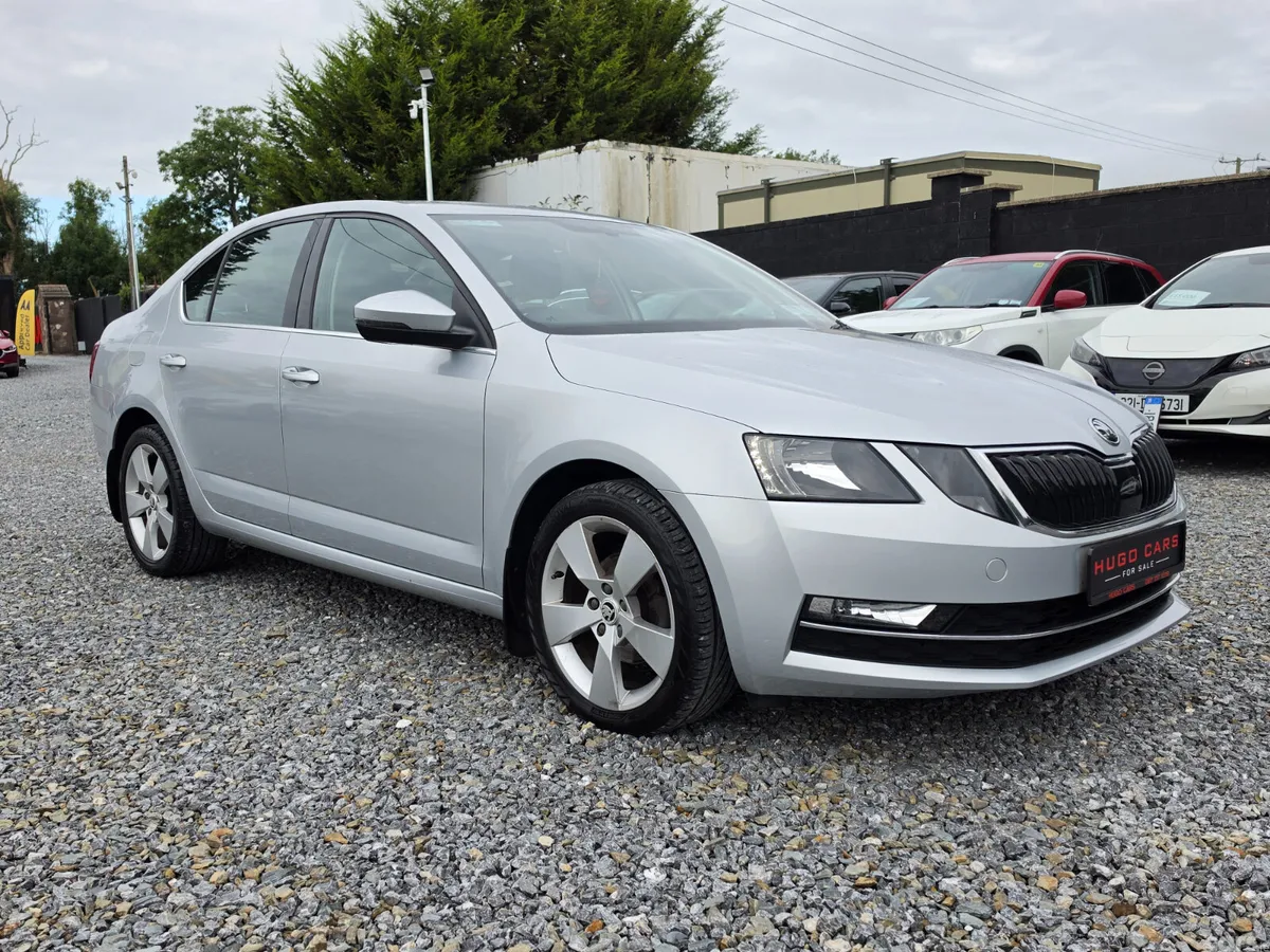 Skoda Octavia Saloon, Diesel, 2018, Grey
