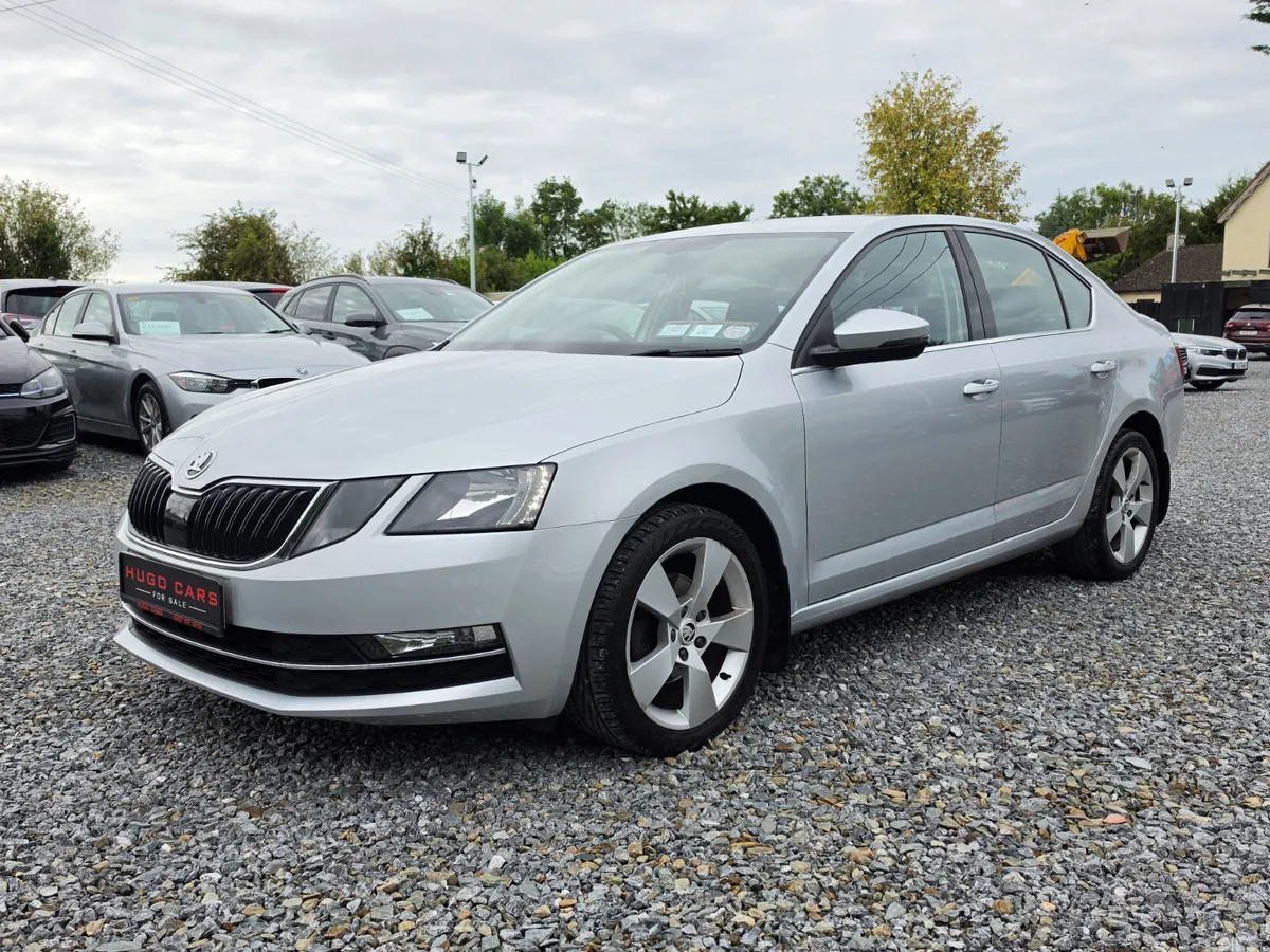 Skoda Octavia Saloon, Diesel, 2018, Grey