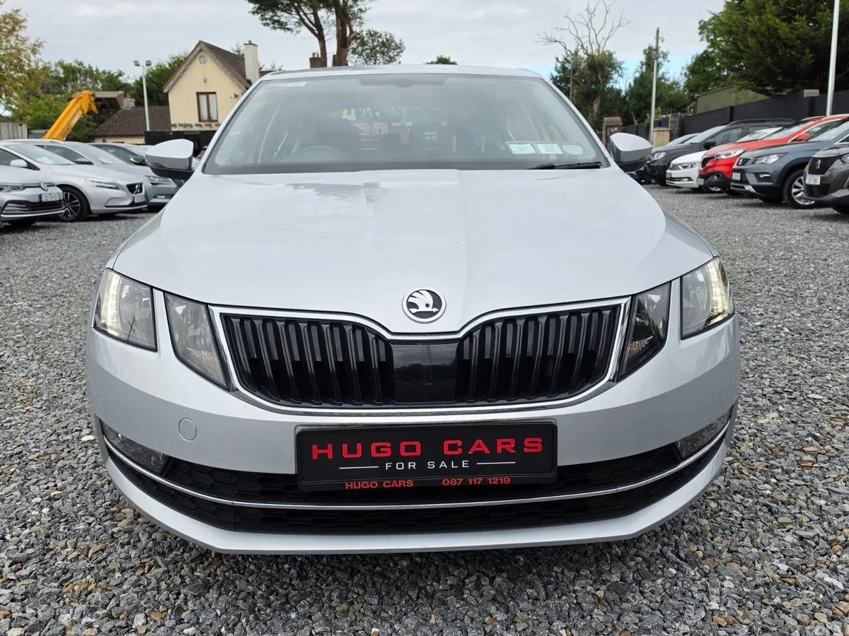 Skoda Octavia Saloon, Diesel, 2018, Grey