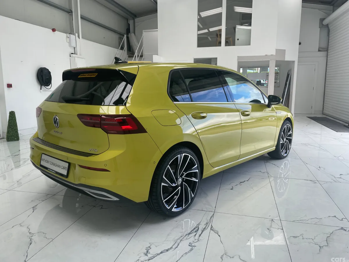 Volkswagen Golf Hatchback, Petrol, 2021, Yellow