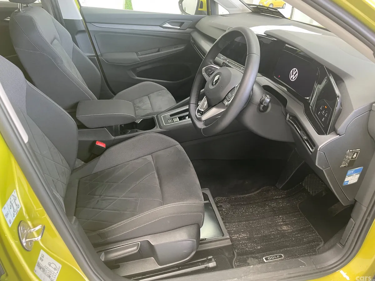 Volkswagen Golf Hatchback, Petrol, 2021, Yellow