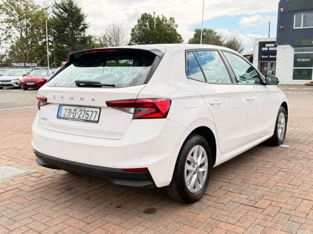 Skoda Fabia Hatchback, Petrol, 2023, White