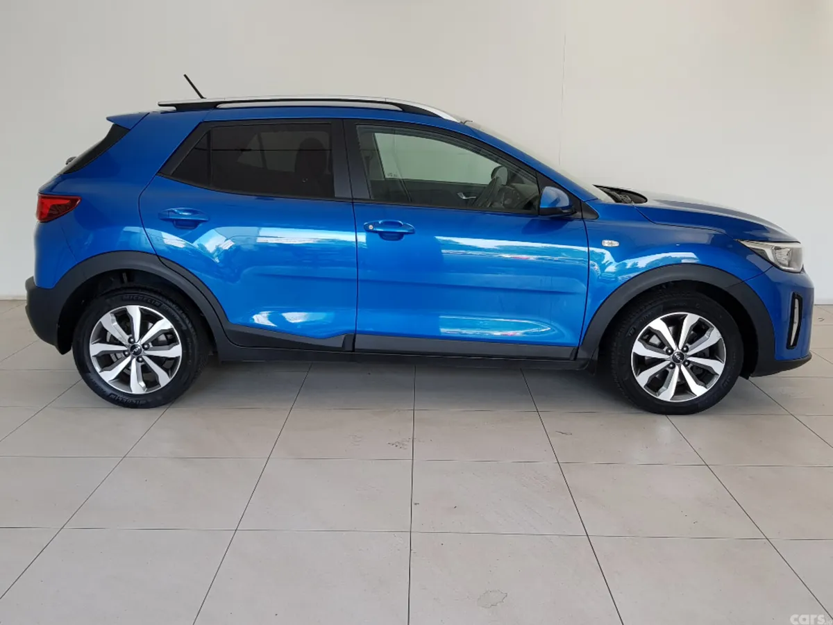 Kia Stonic Estate, Petrol, 2022, Blue