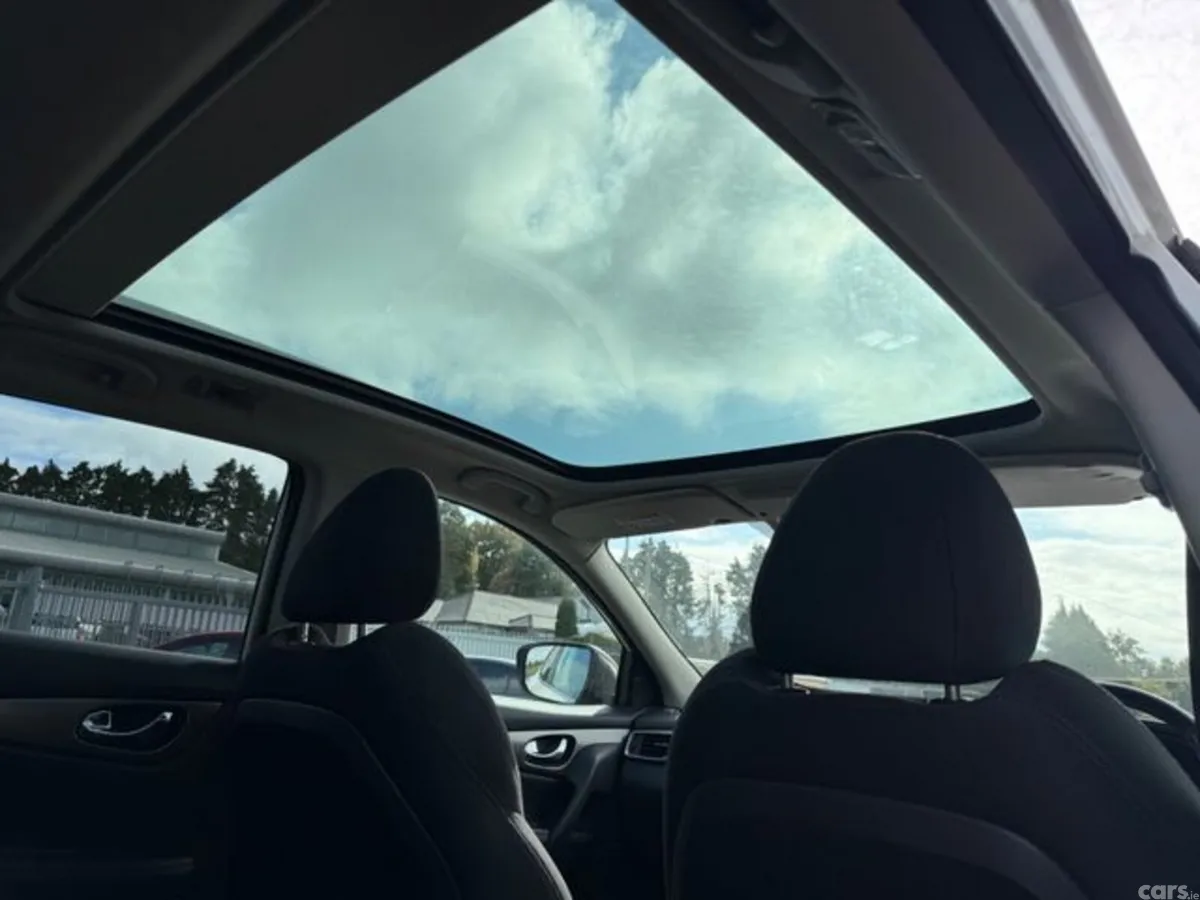 Nissan Qashqai SUV, Diesel, 2019, White