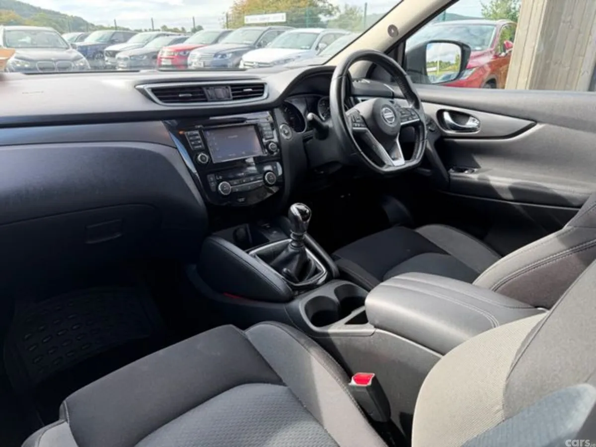 Nissan Qashqai SUV, Diesel, 2019, White