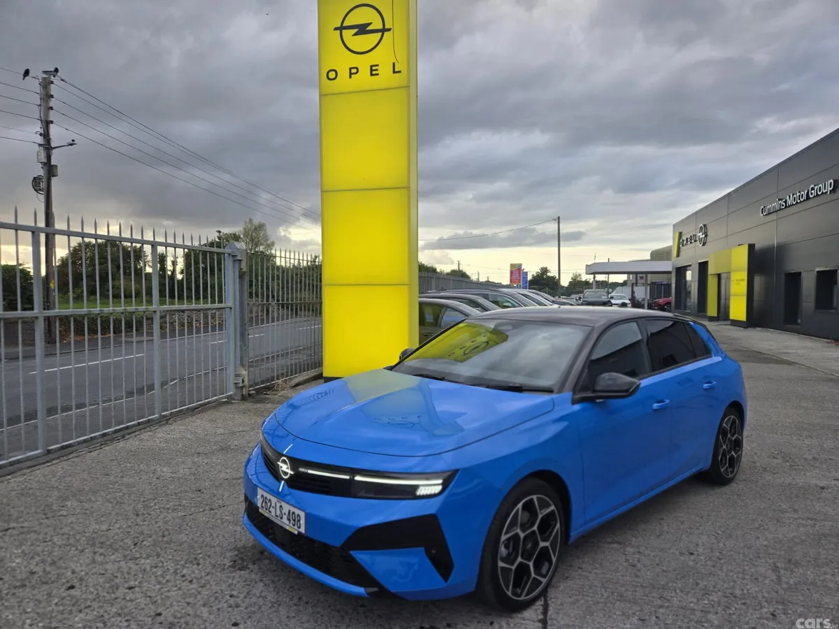 Opel Astra Hatchback, Diesel, 2026, Blue
