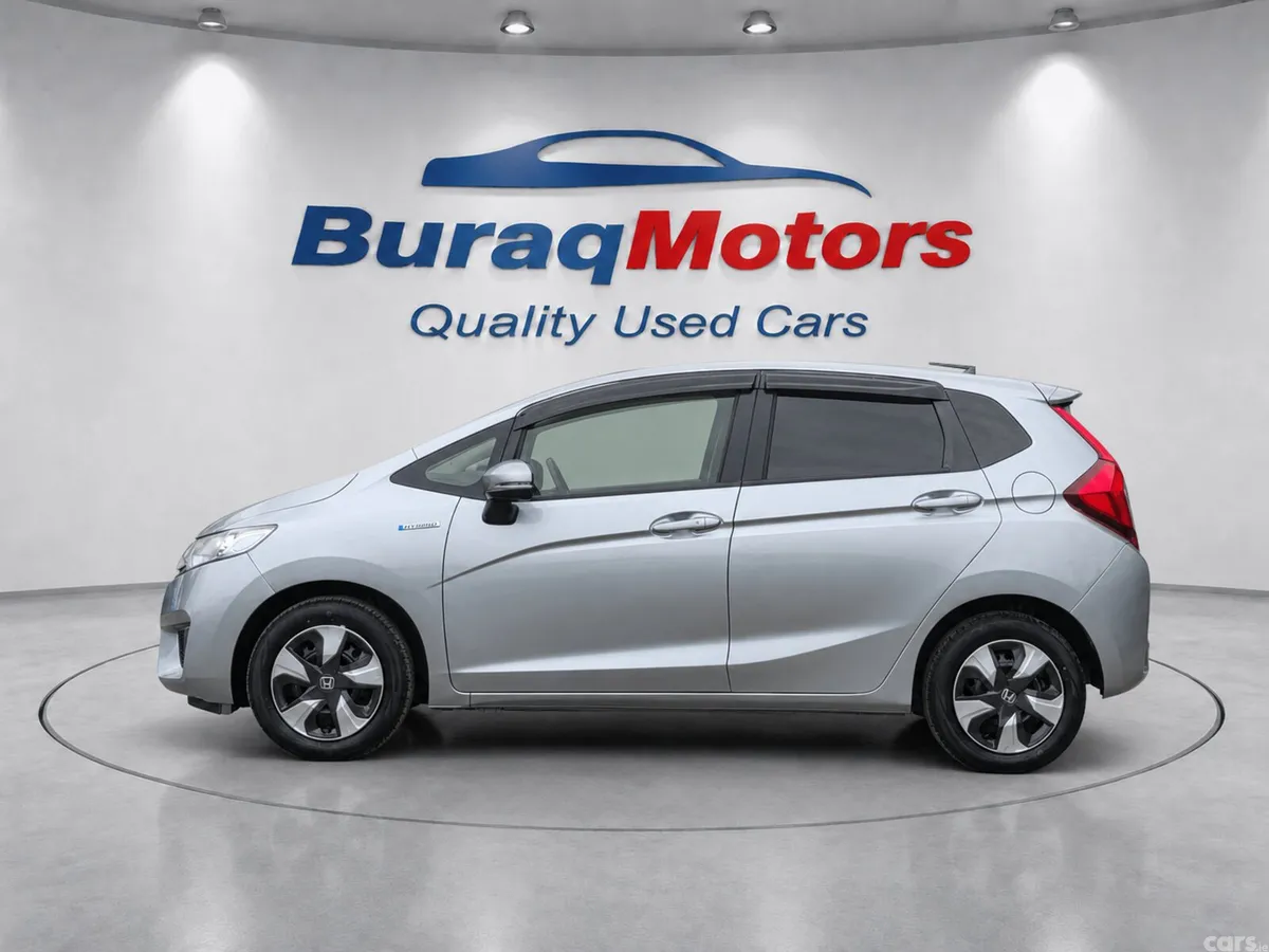 Honda Fit Hatchback, Petrol Hybrid, 2016, Silver