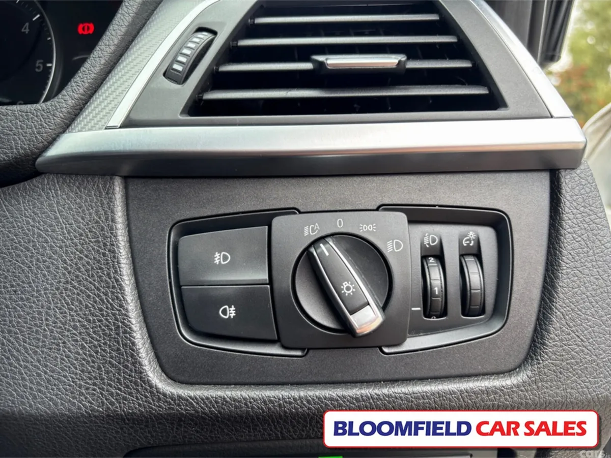 BMW 3-Series Estate, Diesel, 2019, White