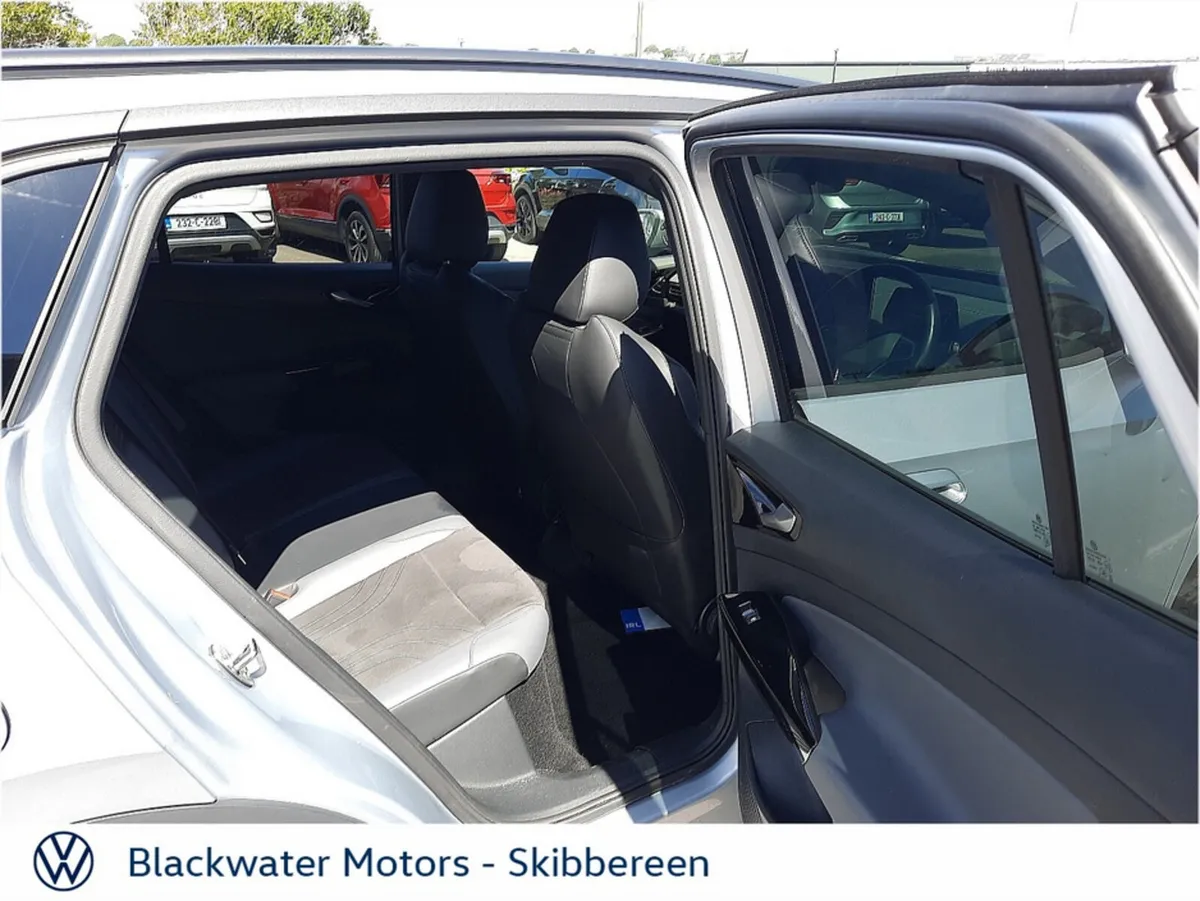 Volkswagen ID.4 SUV, Electric, 2025, Grey