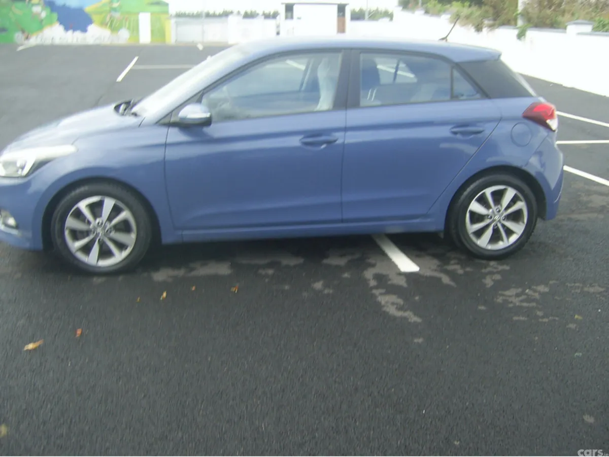 Hyundai i20 Hatchback, Diesel, 2015, Blue
