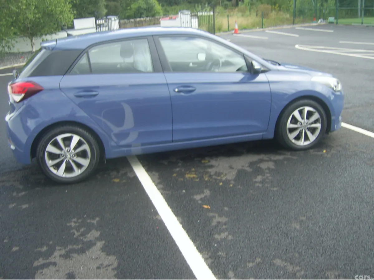 Hyundai i20 Hatchback, Diesel, 2015, Blue