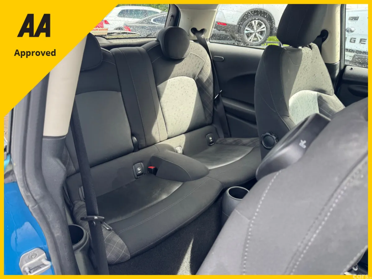Mini Cooper Hatchback, Diesel, 2016, Blue