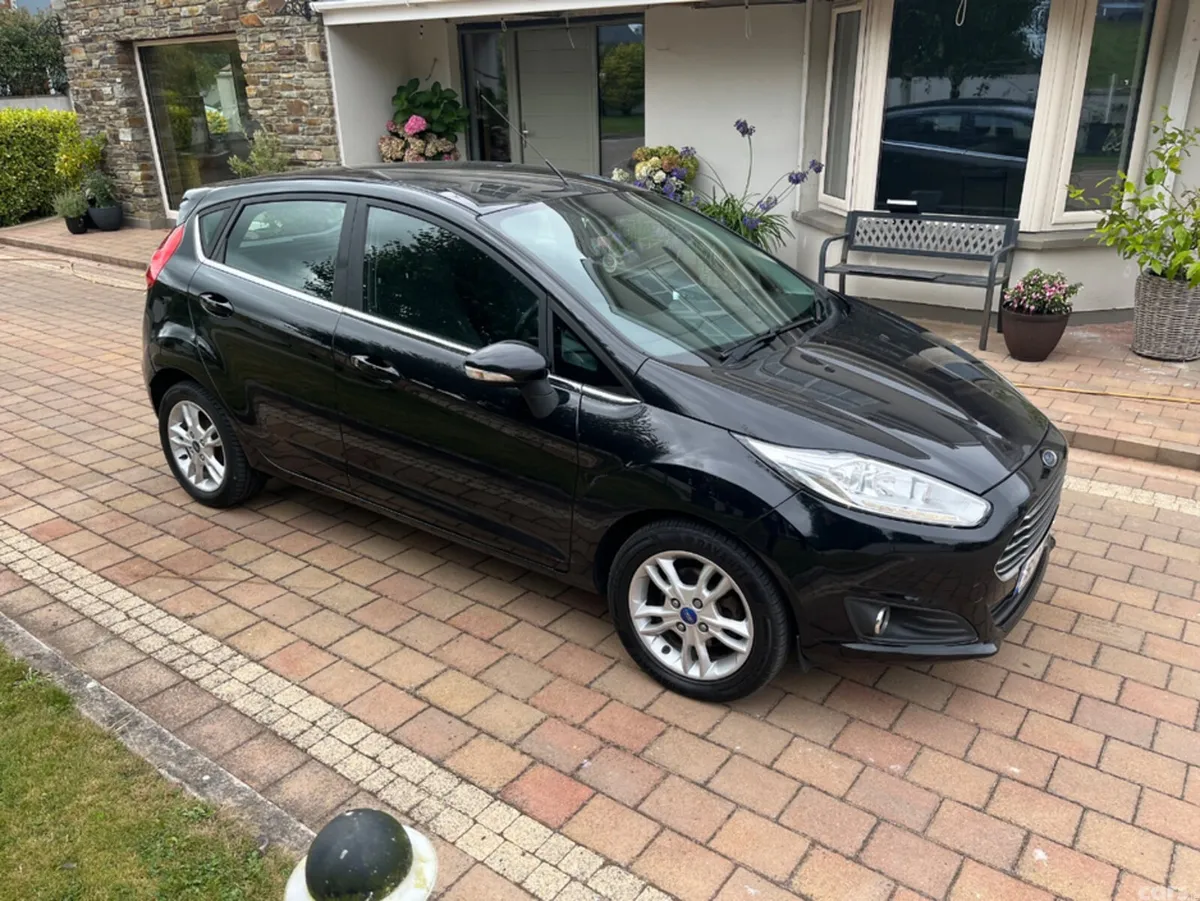 Ford Fiesta Hatchback, Petrol, 2016, Black