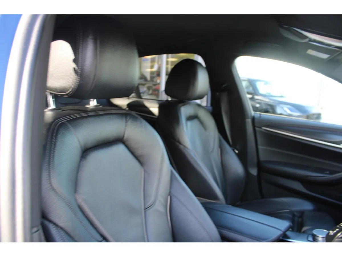 BMW 5-Series Saloon, Petrol Plug-in Hybrid, 2021, Blue