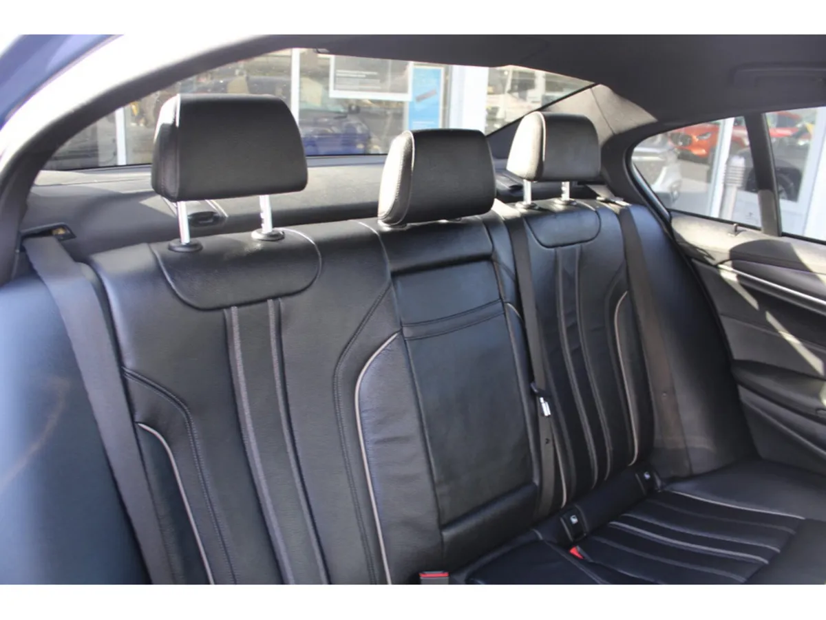 BMW 5-Series Saloon, Petrol Plug-in Hybrid, 2021, Blue