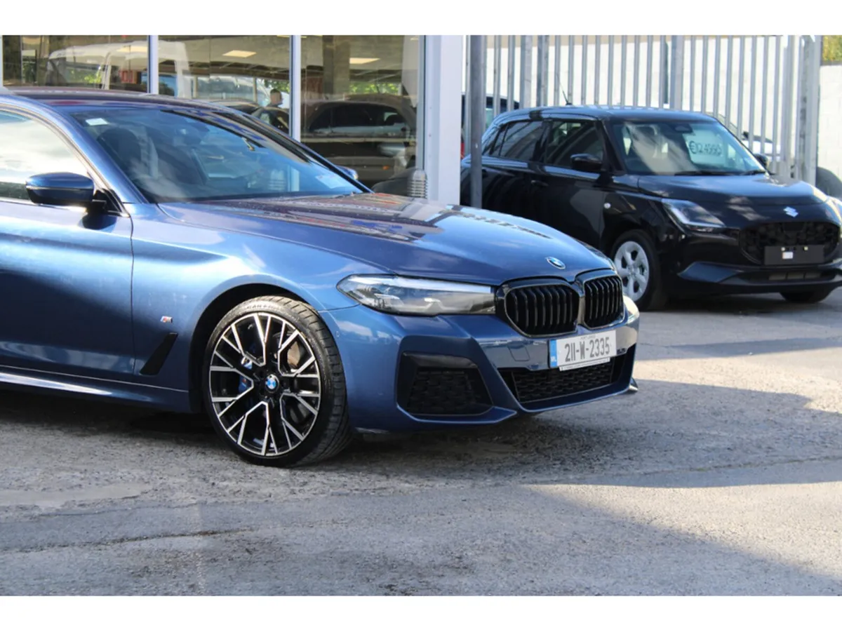 BMW 5-Series Saloon, Petrol Plug-in Hybrid, 2021, Blue