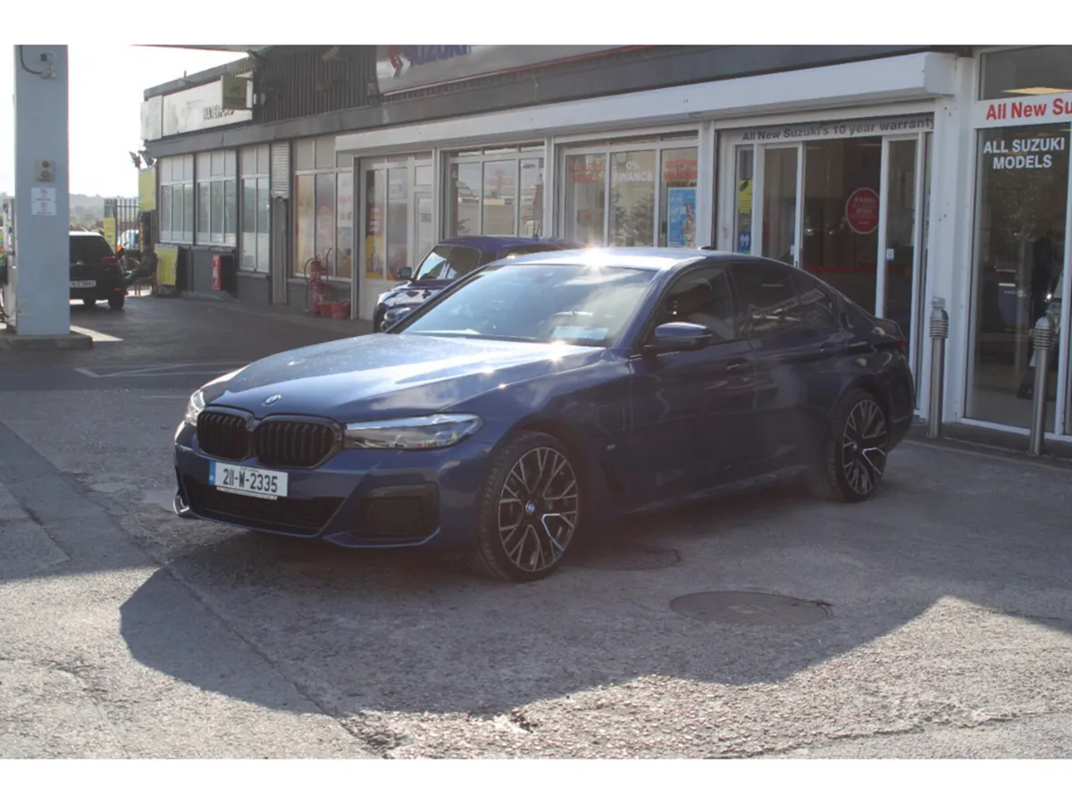 BMW 5-Series Saloon, Petrol Plug-in Hybrid, 2021, Blue