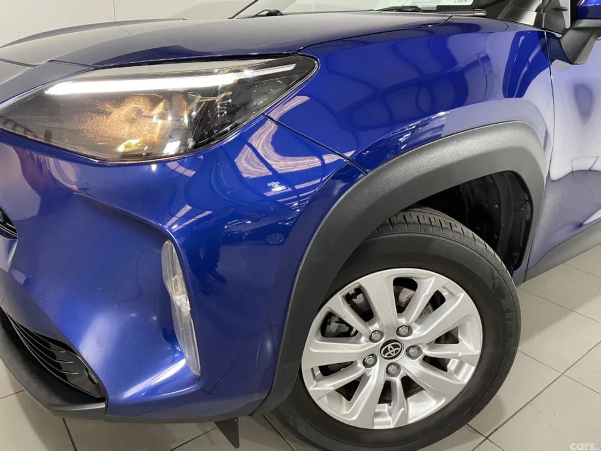 Toyota Yaris Cross SUV, Petrol Hybrid, 2022, Blue