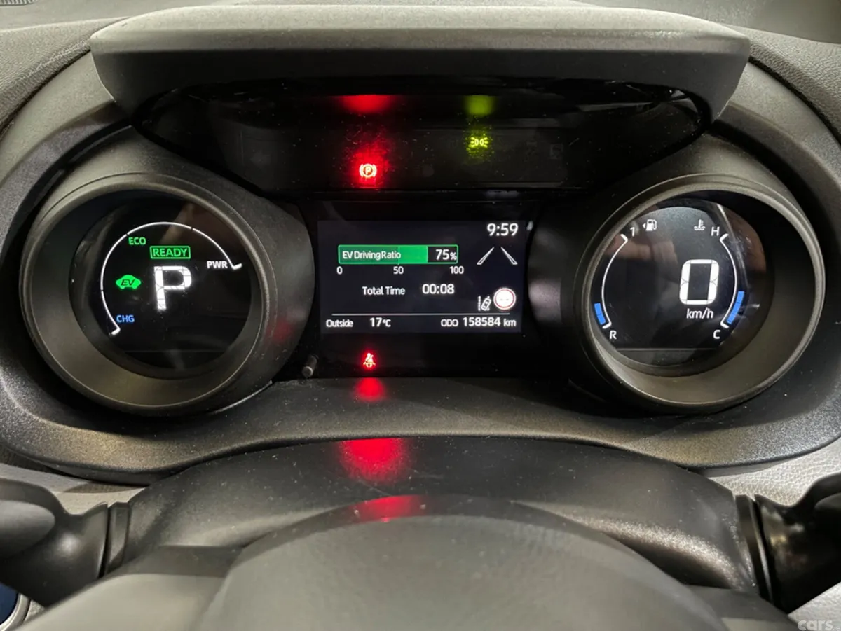 Toyota Yaris Cross SUV, Petrol Hybrid, 2022, Blue