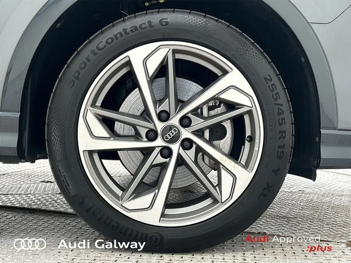 Audi Q3 SUV, Petrol Plug-in Hybrid, 2025, Grey