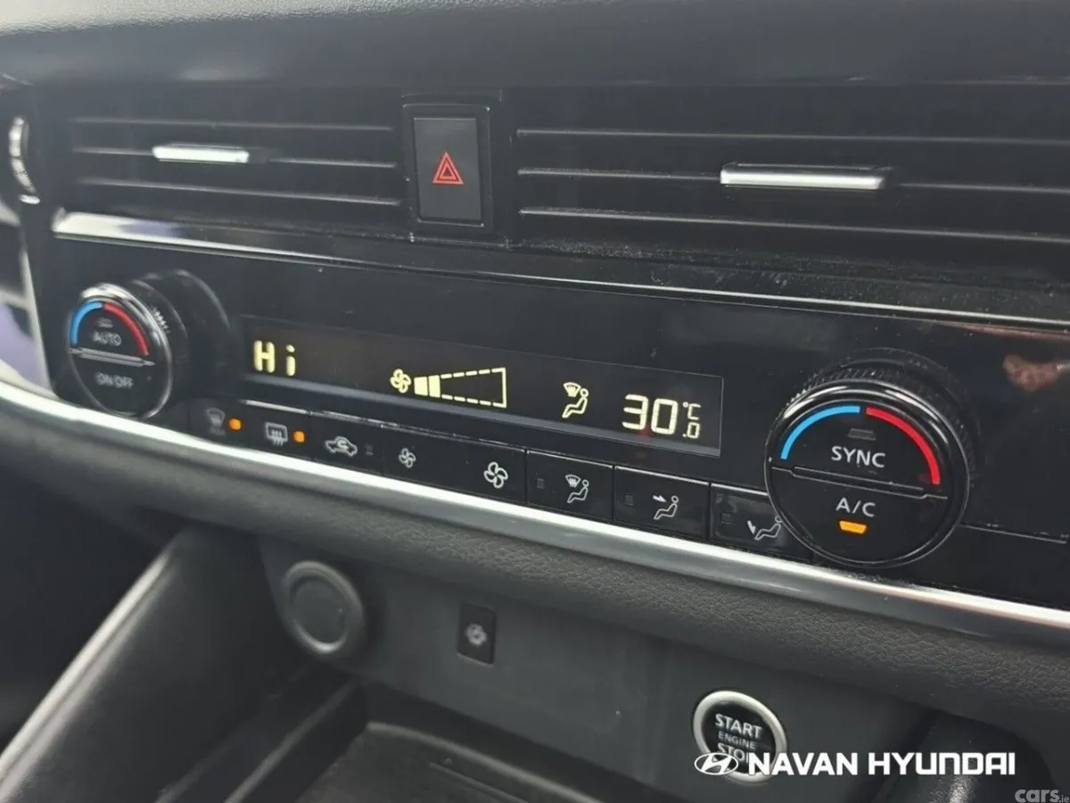 Nissan Qashqai MPV, Petrol, 2024, Blue