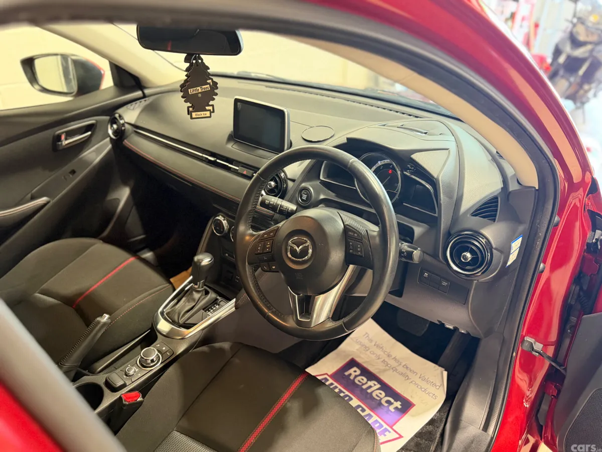 Mazda Demio MPV, Diesel, 2015, Red