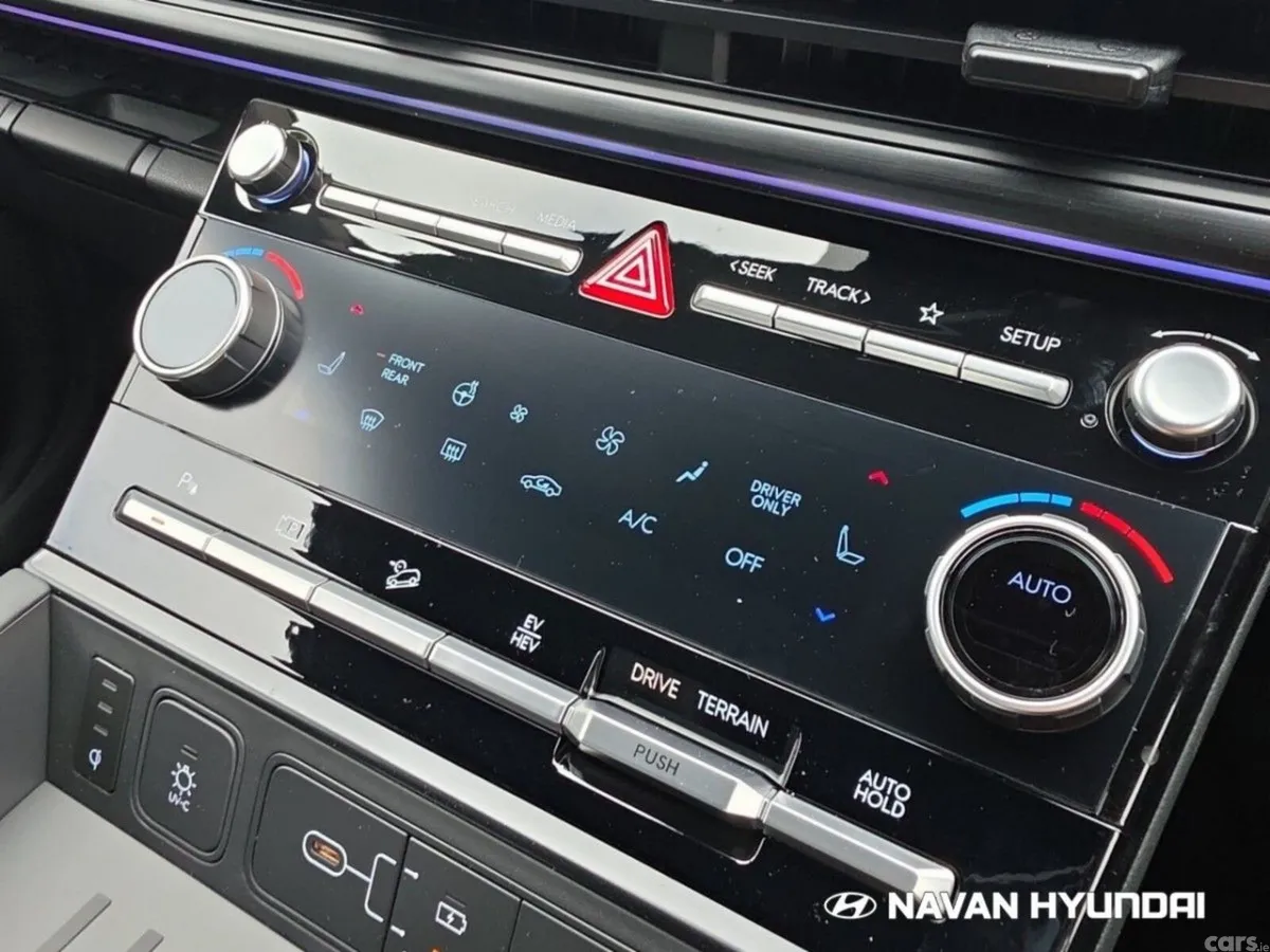 Hyundai Santa Fe SUV, Petrol Plug-in Hybrid, 2026, Blue