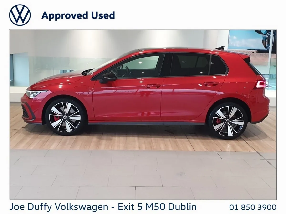 Volkswagen Golf Estate, Petrol Plug-in Hybrid, 2023, Red