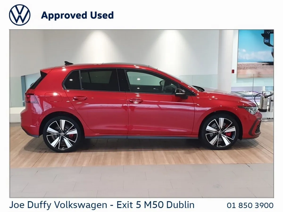 Volkswagen Golf Estate, Petrol Plug-in Hybrid, 2023, Red